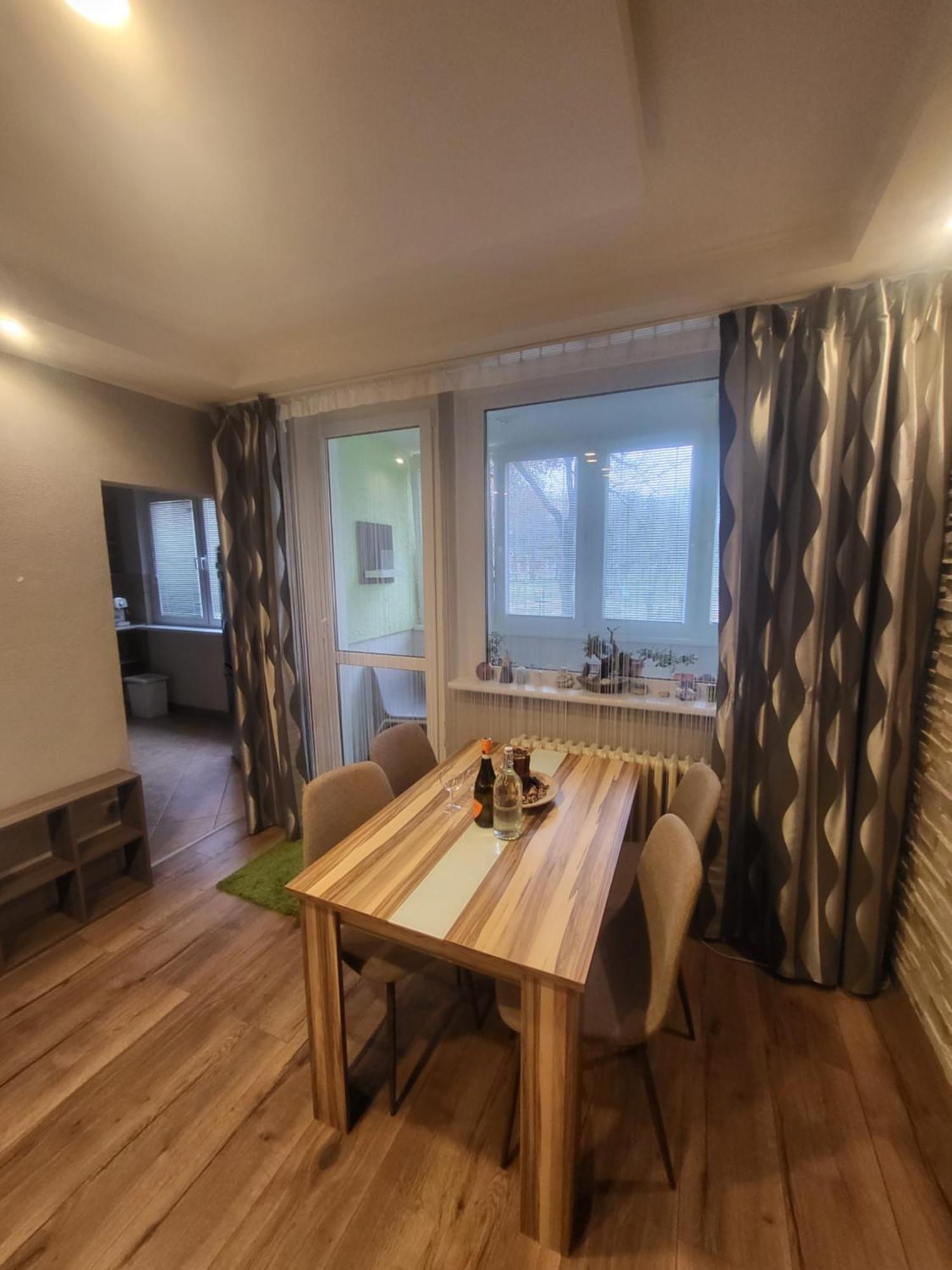 Apartman George Bratislava Buitenkant foto